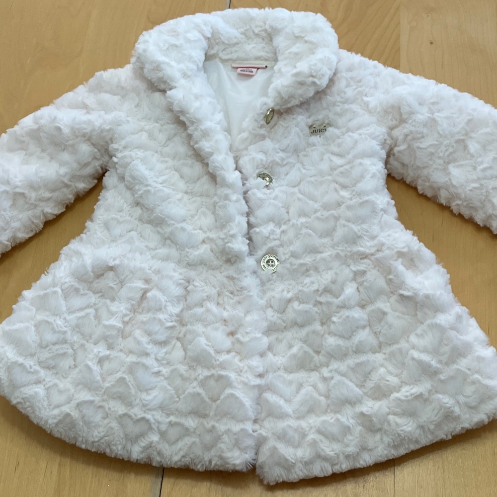 Juicy Couture‎ Girls White Soft Fluffy Peplum Coat Size 4 great condition